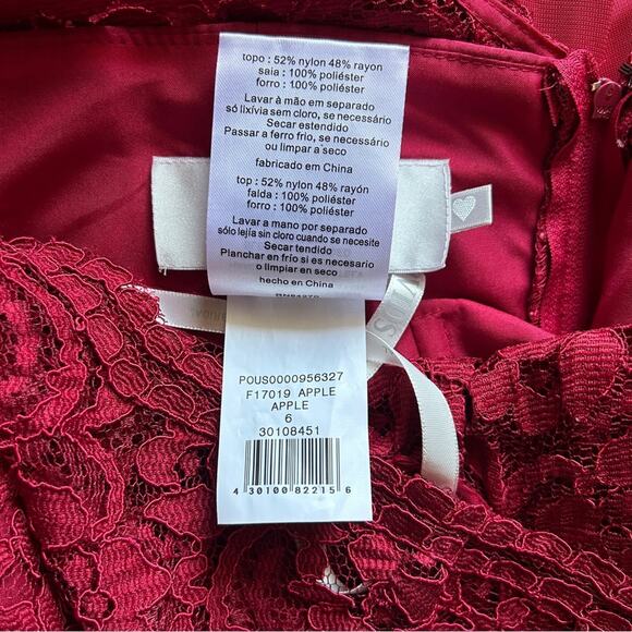 David’s Bridal Apple Red Scoop Neck Cap Sleeves Lace Bridesmaid Dress Size 6 - Picture 11 of 11